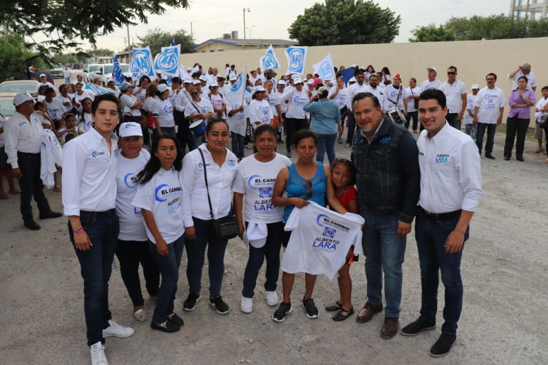Alberto Lara sigue ganando simpatizantes en el Distrito 7