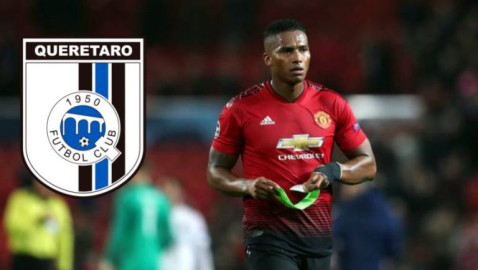 Antonio Valencia llegó a México para fichar por el Querétaro