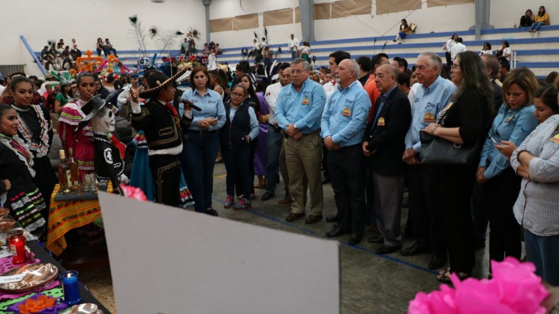Celebran Día de Muertos Ayuntamiento y la UAT 