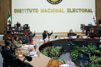 INE 'batea' al Senado; rechaza cancelar 26 candidaturas judiciales presuntamente vinculadas al crimen organizado 