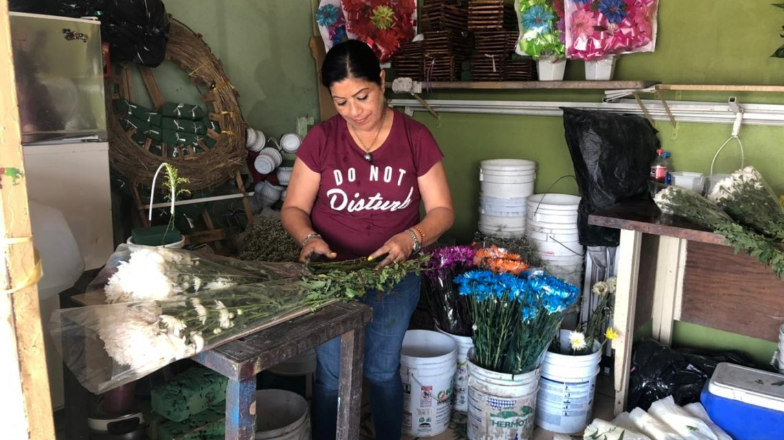 Ventas del 10 de mayo, esperanza para floristas. Piden abrir panteones