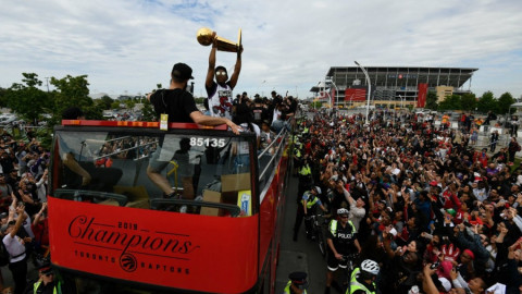 Tragedia durante la celebración del campeonato de los Raptors en Canadá  