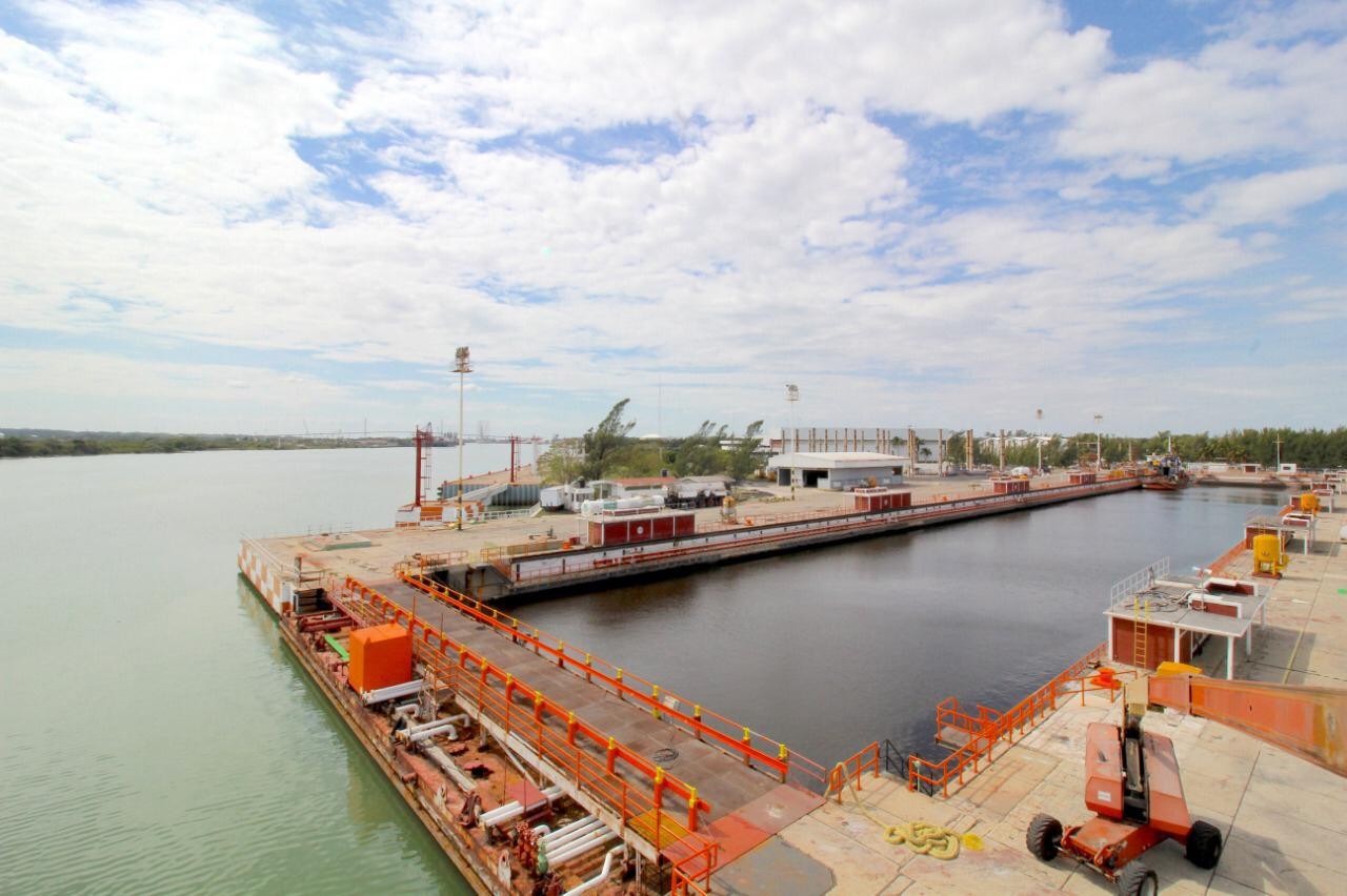 El Dique Seco del Cerenav cumple 36 años de dar servicio a embarcaciones