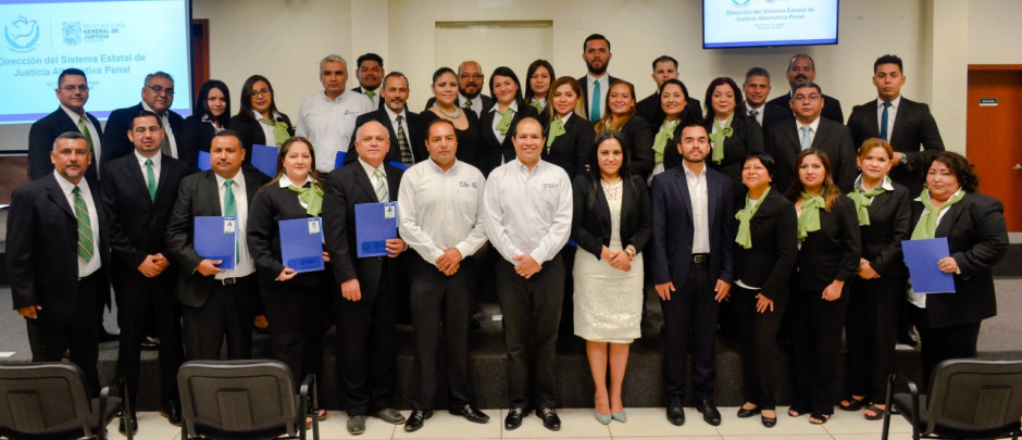 Entregan certificaciones a Facilitadores Penales