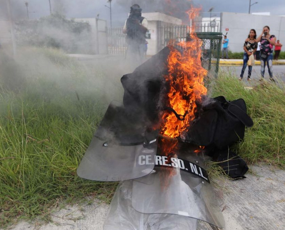 Dejan 16 muertos disturbios en Penal de Cadereyta   