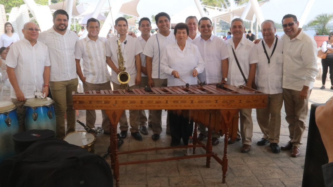 Todo un éxito primer día del "Festival de las Tortas" en Tampico