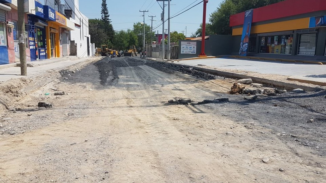 Programa de obras beneficia con pavimentación hidráulica