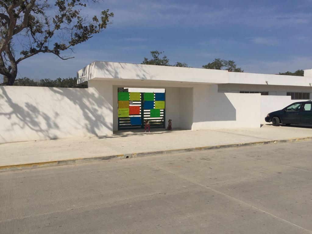 Inconformes padres de familia por falta de maestros