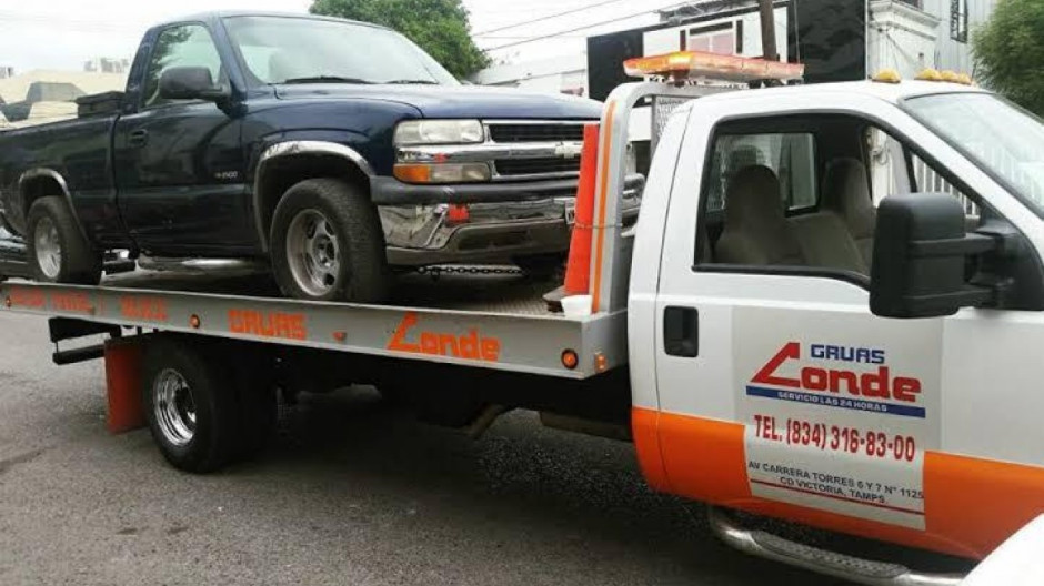 Deja Tránsito Victoria de rentar grúas 