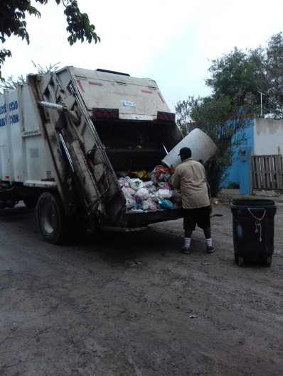 Ininterrumpido servicio municipal de recolección de basura
