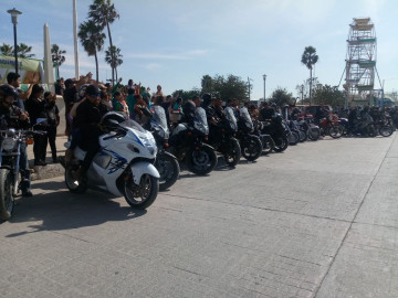 Realizan bendición de casco a 400 motociclistas