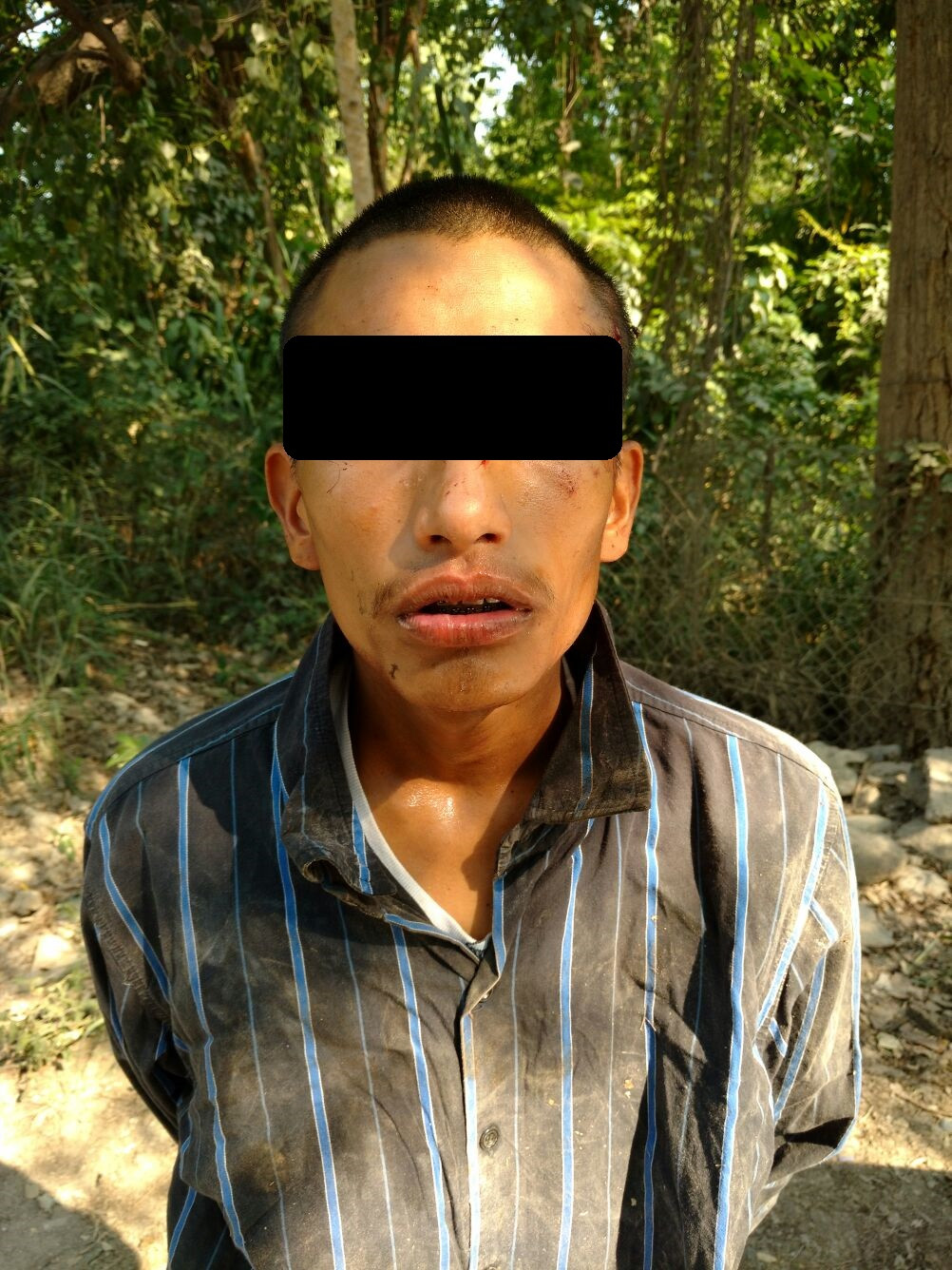 PE asegura taxi robado y arresta a los ladrones 