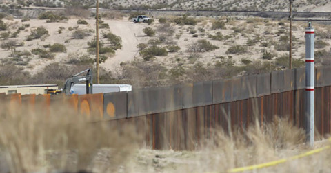 Muro fronterizo tiene que ser aprobado por el Senado Mexicano 
