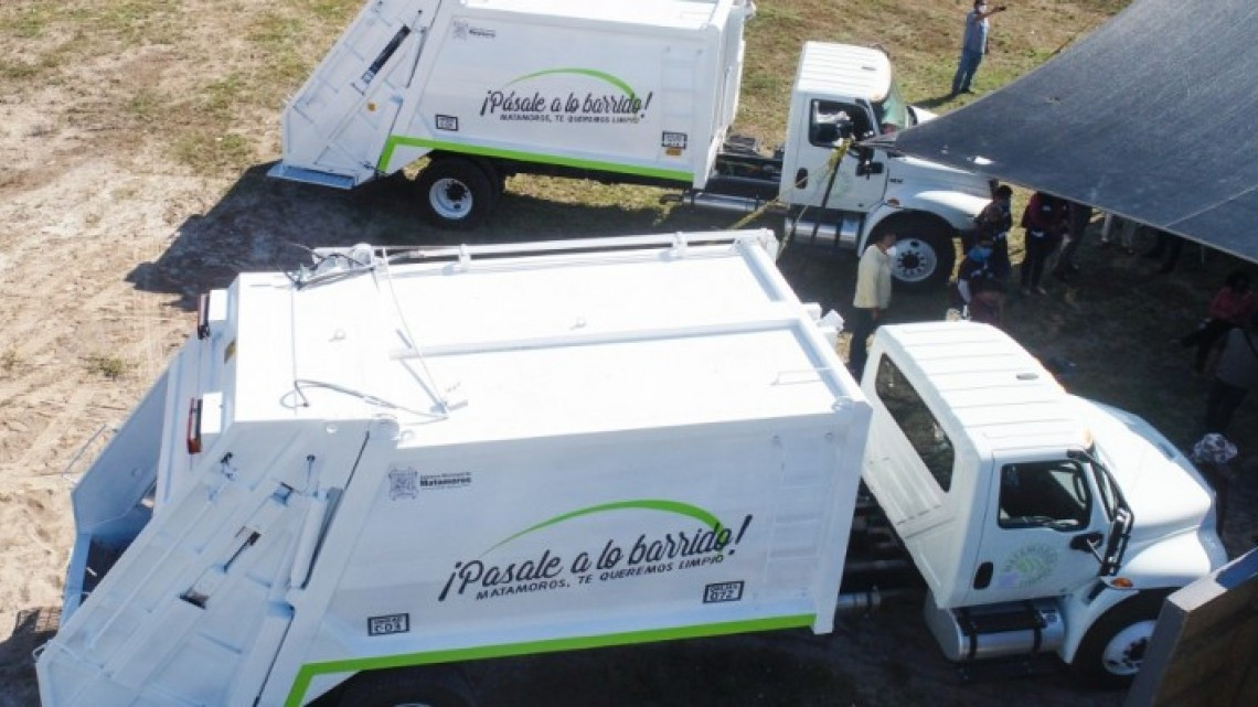 Entrega Alcalde cuatro camiones compactadores de basura