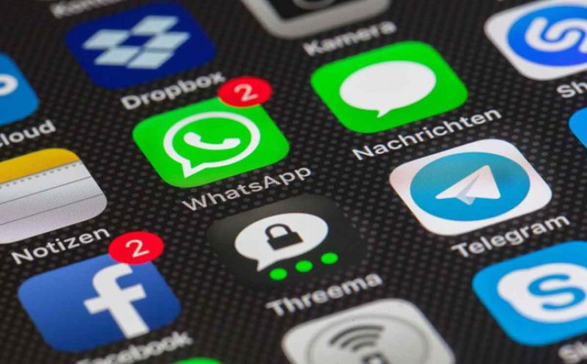  Ahora ya puedes compartir tus historias de WhatsApp en Facebook