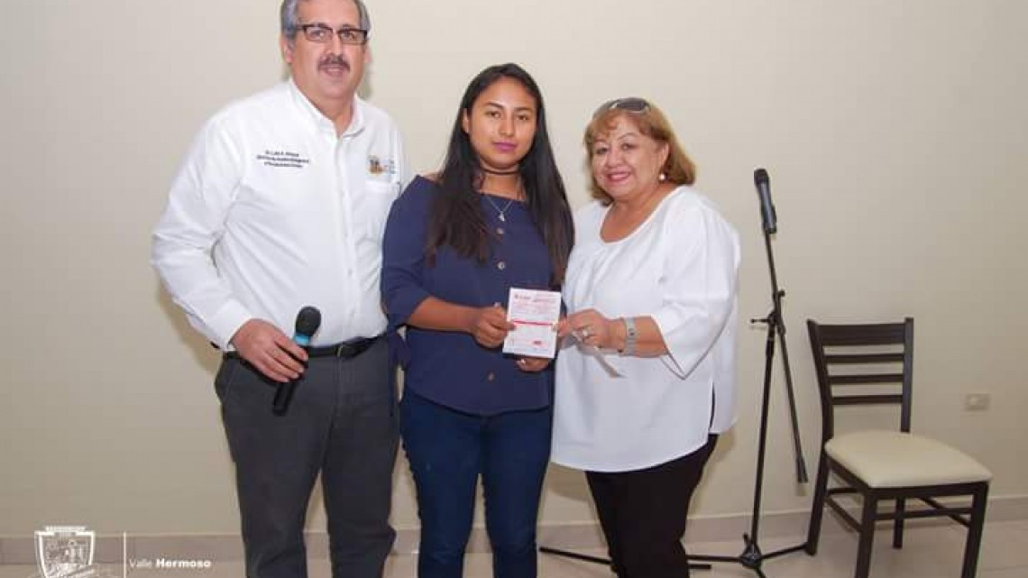 Realizan “Escuela Para Padres”