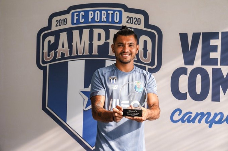 Jesús 'Tecatito' Corona fue nombrado MVP de la Liga de Portugal
