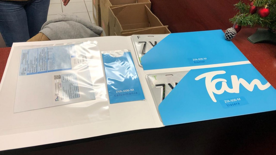 Largas filas en la fiscal para trámite de placas nuevas