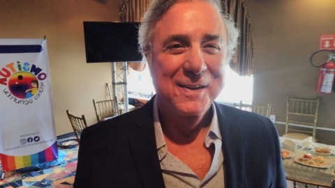 Presentan a “Toi Robot” en Matamoros