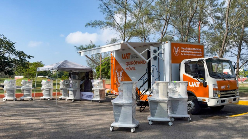 Cuenta la UAT con moderno quirófano móvil veterinario