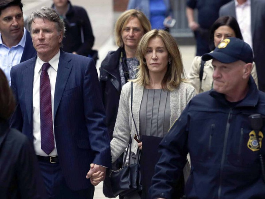 Felicity Huffman se declara culpable de fraude universitario