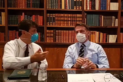  Aseguran que Jair Bolsonaro dio positivo a Covid-19; él lo desmiente