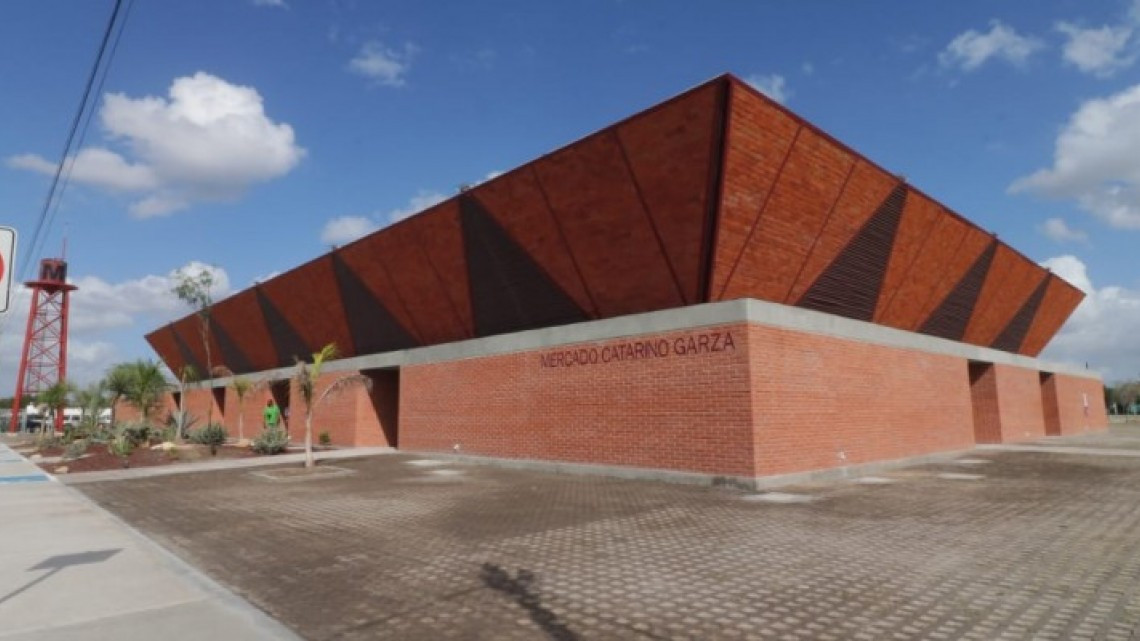 Inauguran y entregan a nuevos microempresarios el mercado público “Catarino Erasmo Garza”