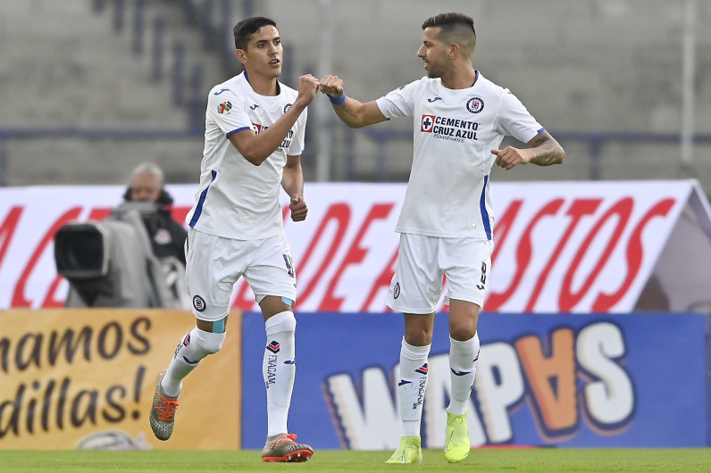 Cruz azul golea a Pumas en la Copa GNP