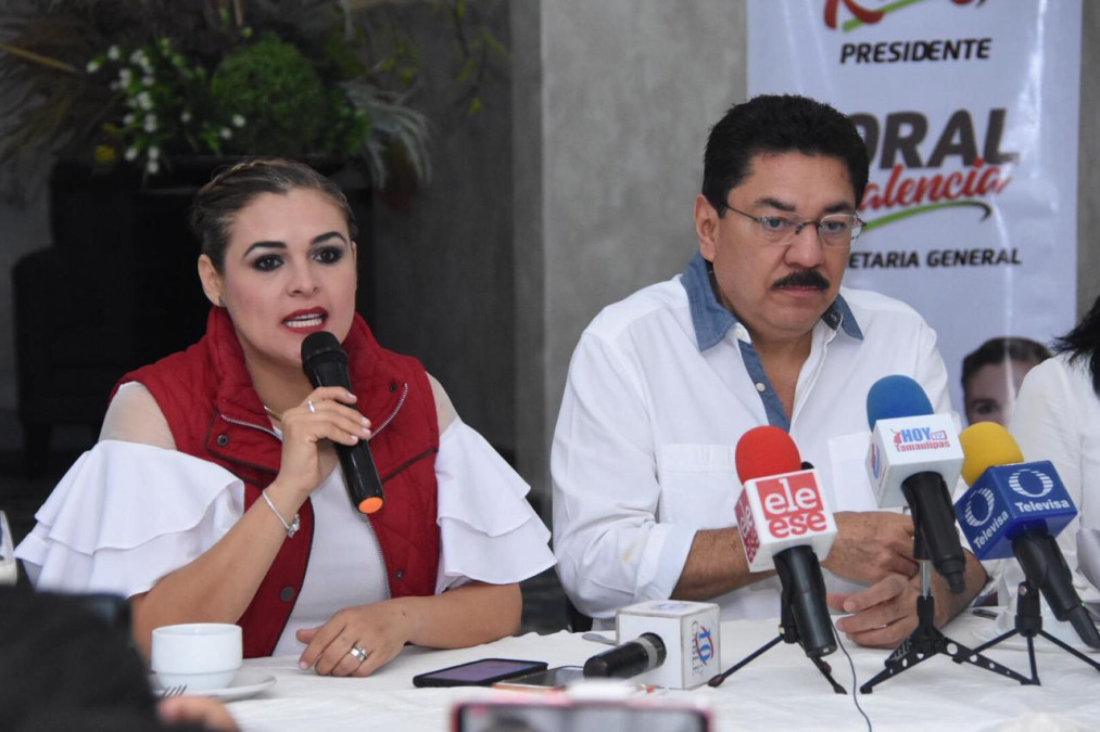 Ulises Ruiz denuncia intromisión del gobierno federal el renovación del PRI