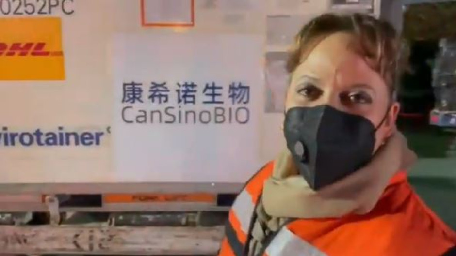 Llegan a México 2 millones de vacunas contra el COVID-19 de CanSino