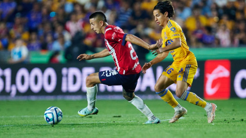 Chivas empata sin goles ante Tigres en final de ida