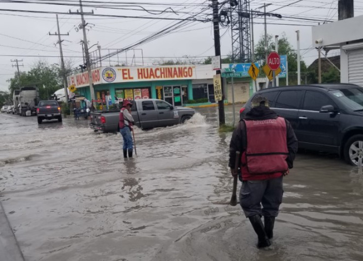 Realiza COMAPA limpieza de drenes pluviales y alcantarillas tras precipitaciones