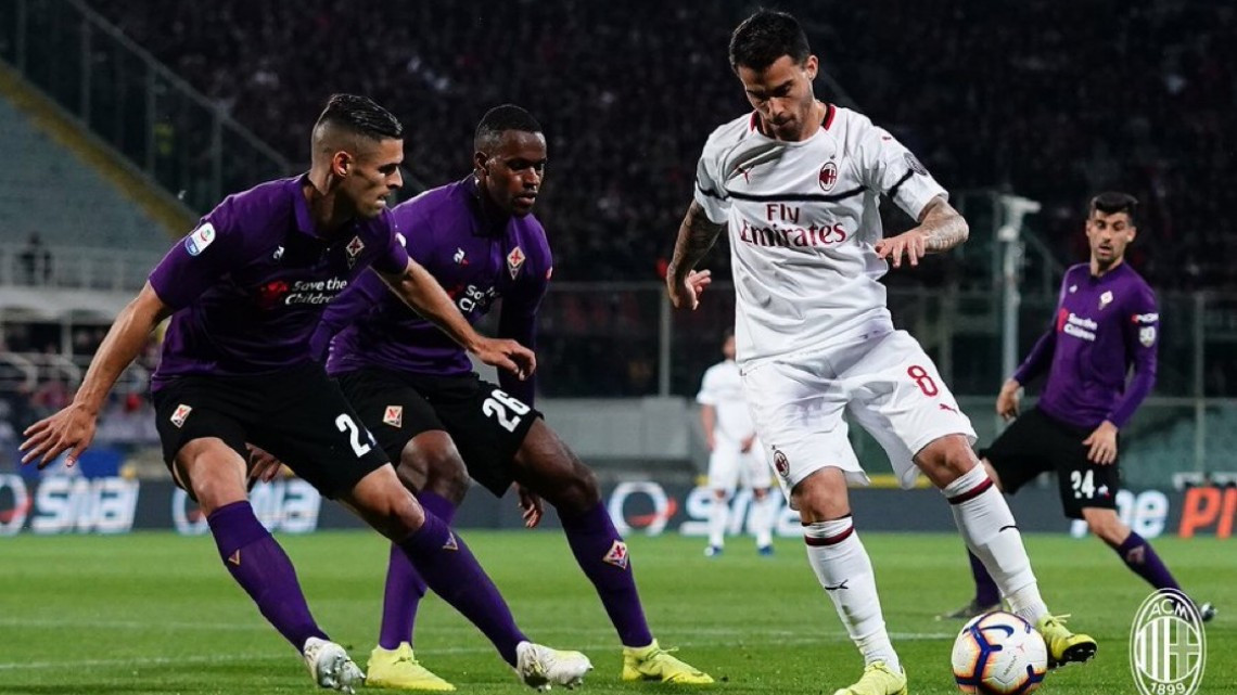 AC Milán vence 1-0 a Fiorentina 