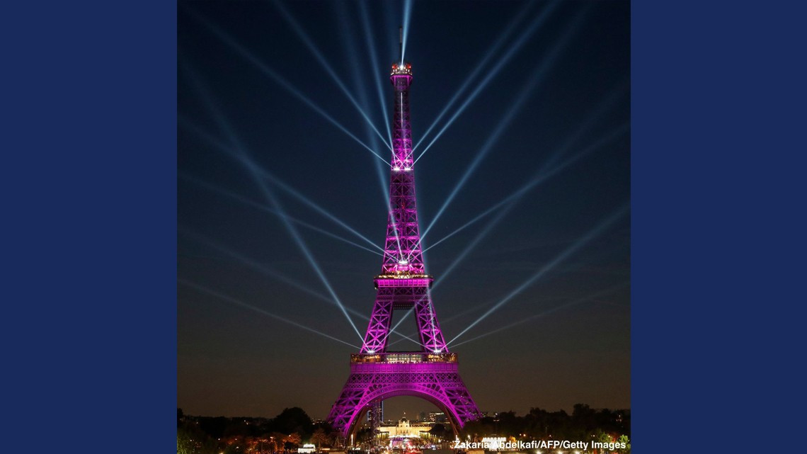 La Torre Eiffel se vistió de gala para celebrar su 130 cumpleaños