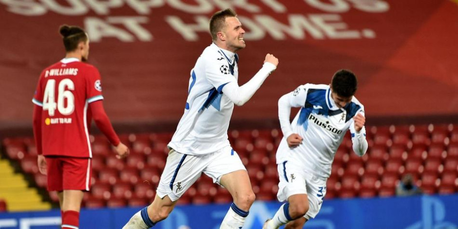 Atalanta da la campanada en Anfield