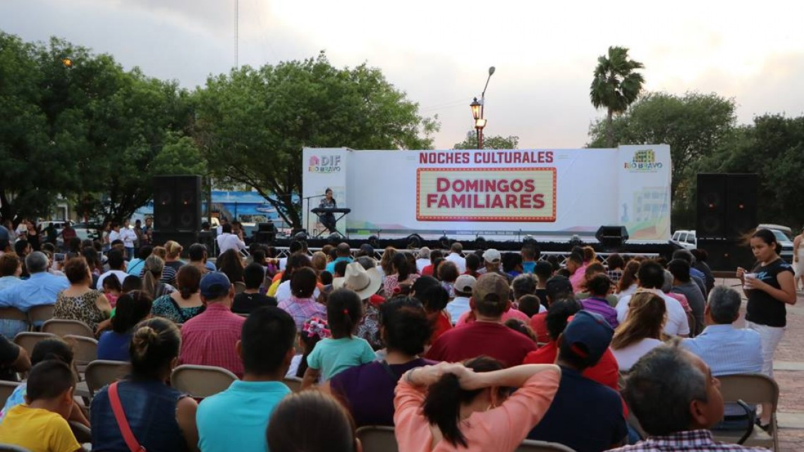 "Domingos Familiares Noches Culturales" se lleva a cabo