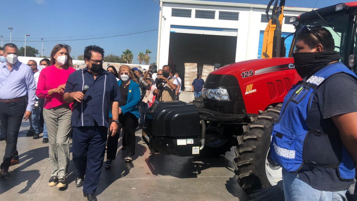 Entregan nuevos camiones recolectores de basura