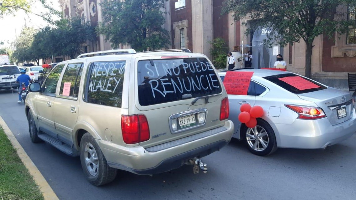 Se manifiestan sindicalizados del Sector Salud 