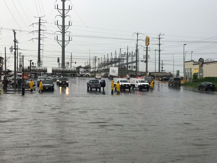 Atiende Protección Civil colonias con acumulación de agua 