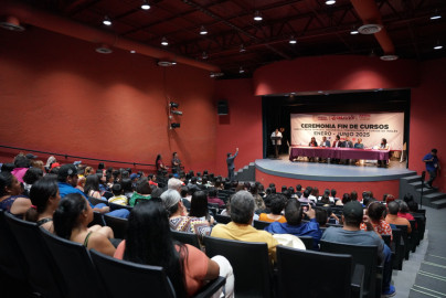 Jóvenes neolaredenses concluyen sus estudios gracias a programas de IMJUVE