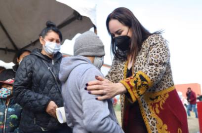 Municipio vacuna contra covid-19 a menores con discapacidad en jornada especial