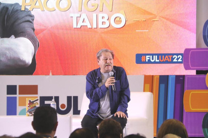 Destaca Paco Taibo II el éxito de la FUL UAT