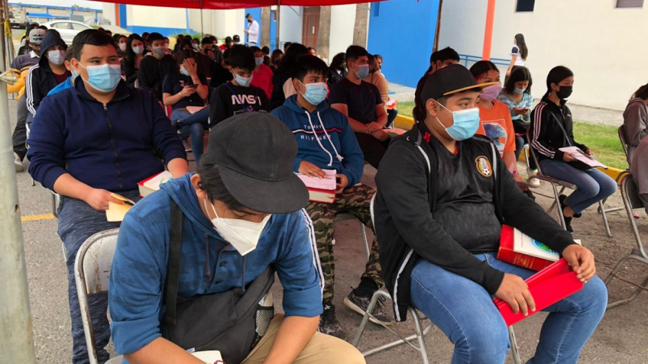 Arranca jornada de vacunación contra COVID-19 en jóvenes de 15 a 17 años en Nuevo Laredo 