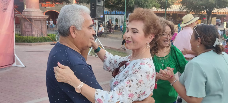 Mañana es viernes de tardes de danzón 