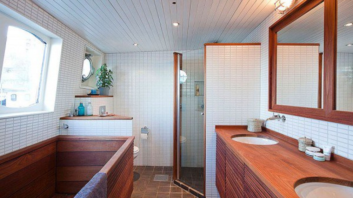 Convierten un barco antiguo en una lujosa vivienda