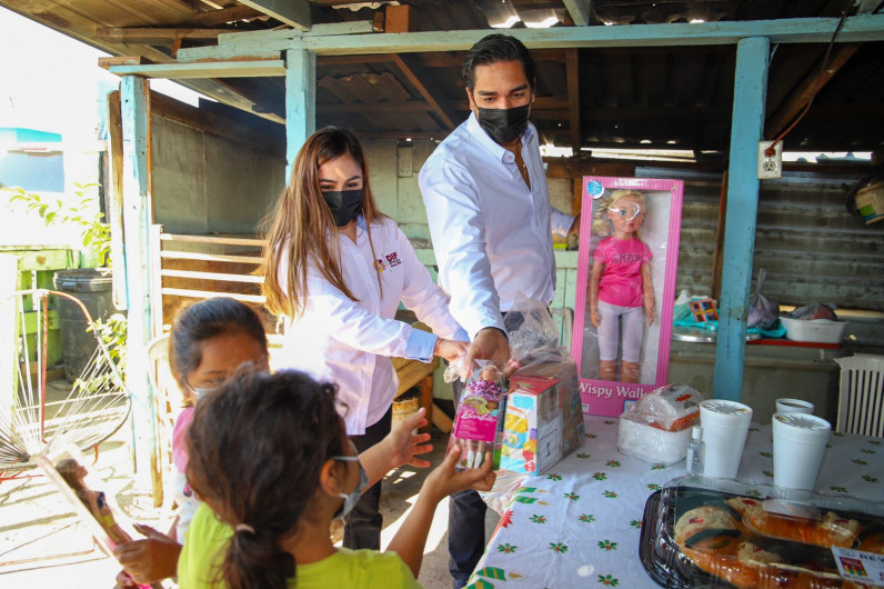 Celebra Presidente Municipal Carlos Peña Ortiz, Día de Reyes con familias de Reynosa