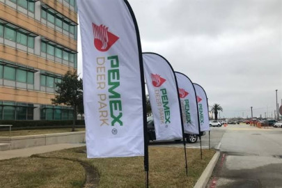 Incendio en refinería PEMEX en Deer Park, Texas