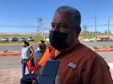 Reinicia vacunación transfronteriza para maestros