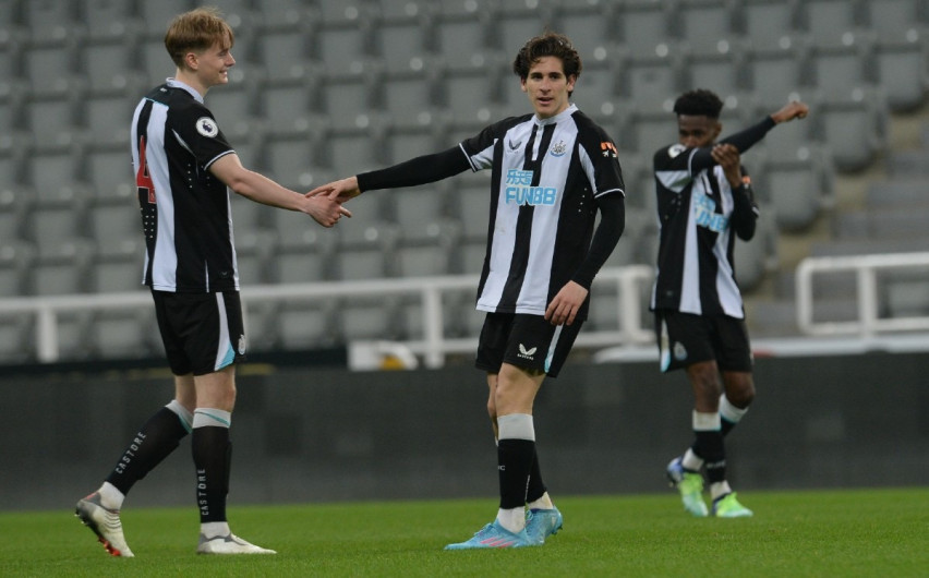 Se estrena Santiago Muñoz como goleador del Newcastle