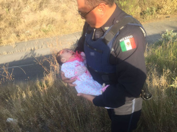 Localiza PF a bebé abandonada en la carretera México-Querétaro